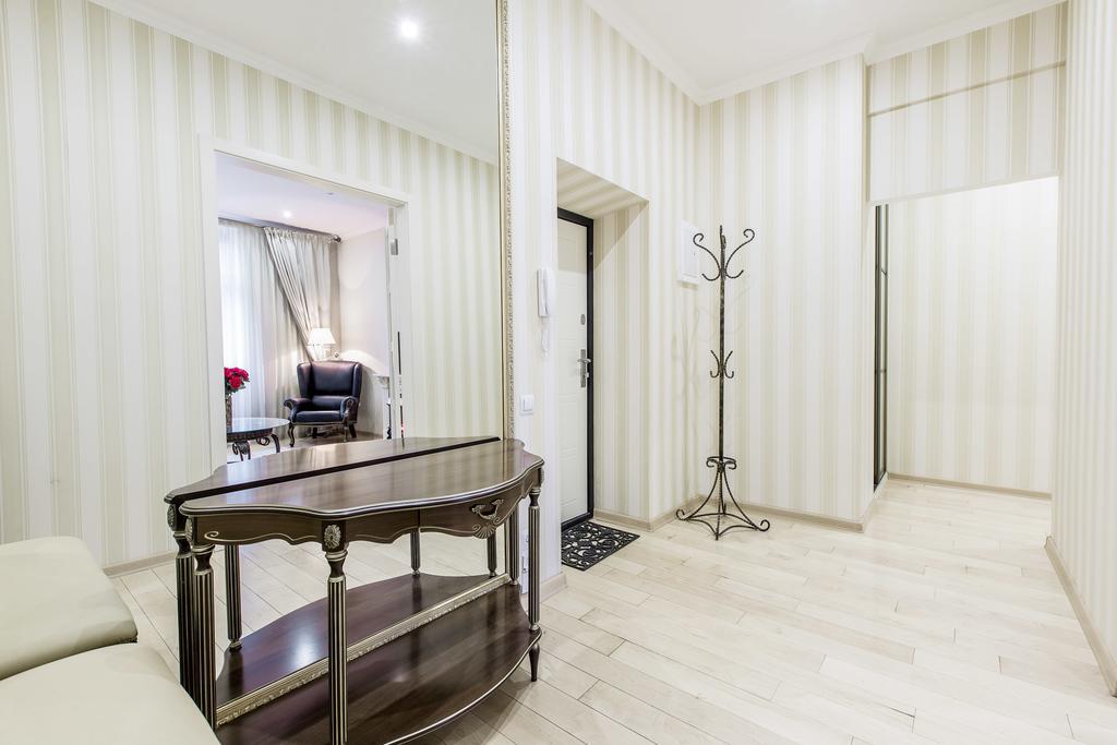 Sutkiminsk Apartment Centre エクステリア 写真